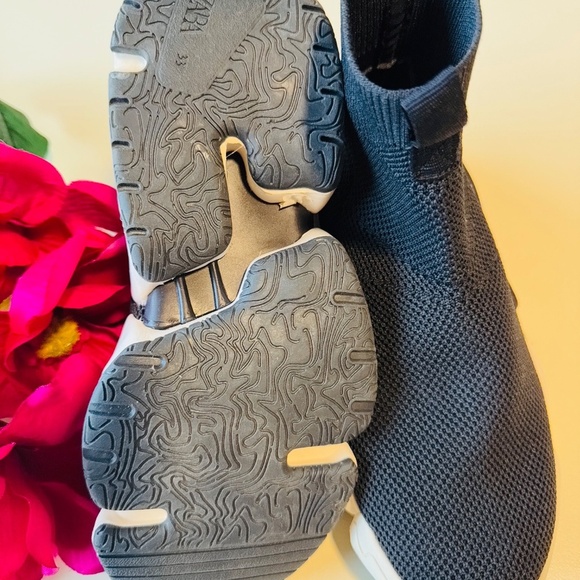 ZARA Sock-Style Sneakers - size 33 - Picture 3 of 4